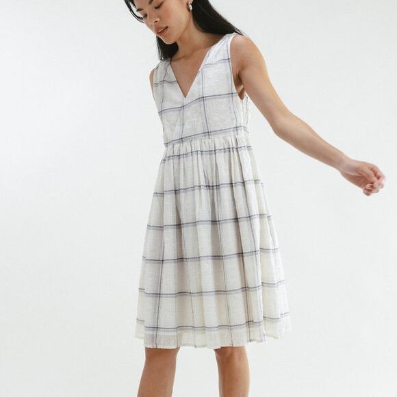 Darling Flight Dress White Plaid XS - Picture 1 of 9